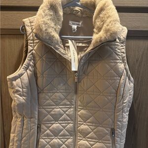 Calvin Klein cream quilted faux fur collar vest